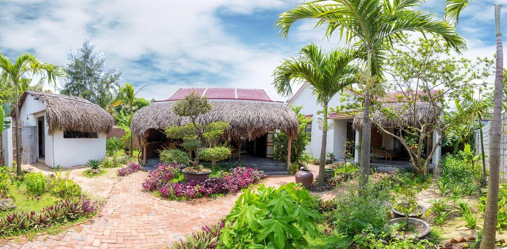 Red Flower Cottages Homestay Hoi An Exterior photo