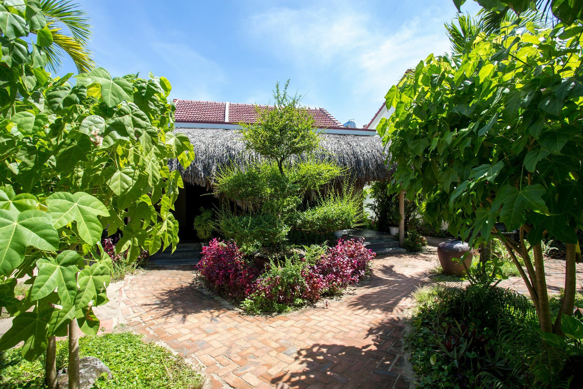 Red Flower Cottages Homestay Hoi An Exterior photo