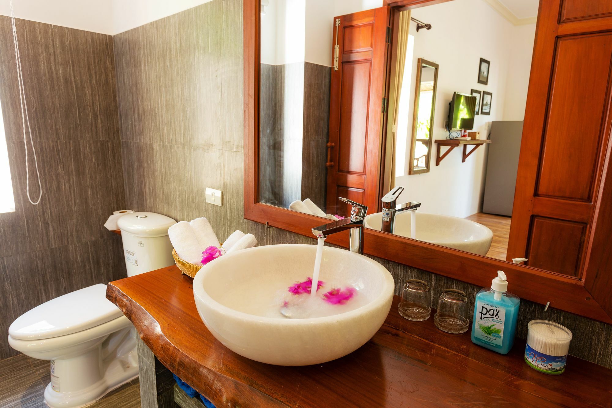 Red Flower Cottages Homestay Hoi An Exterior photo