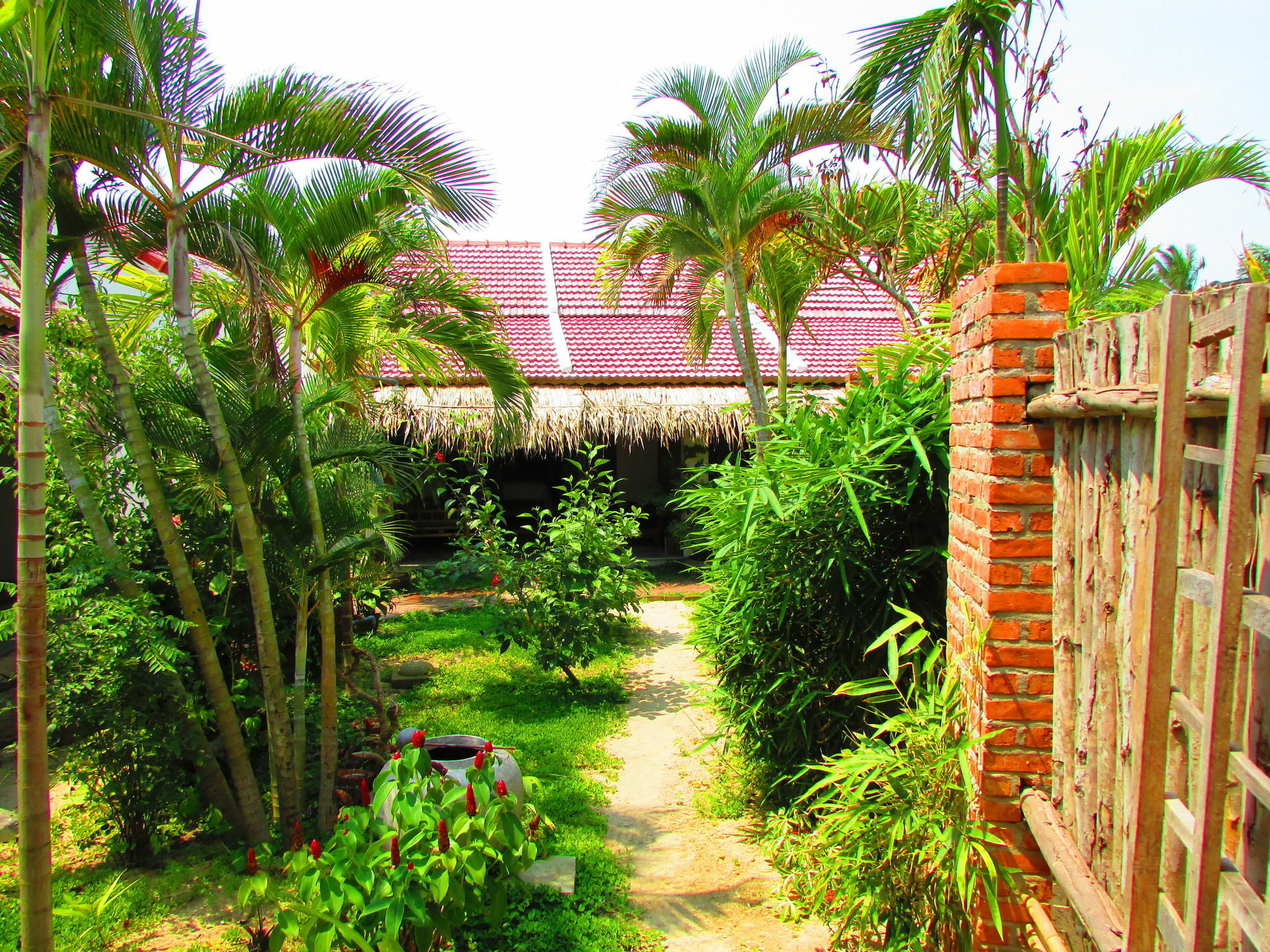 Red Flower Cottages Homestay Hoi An Exterior photo