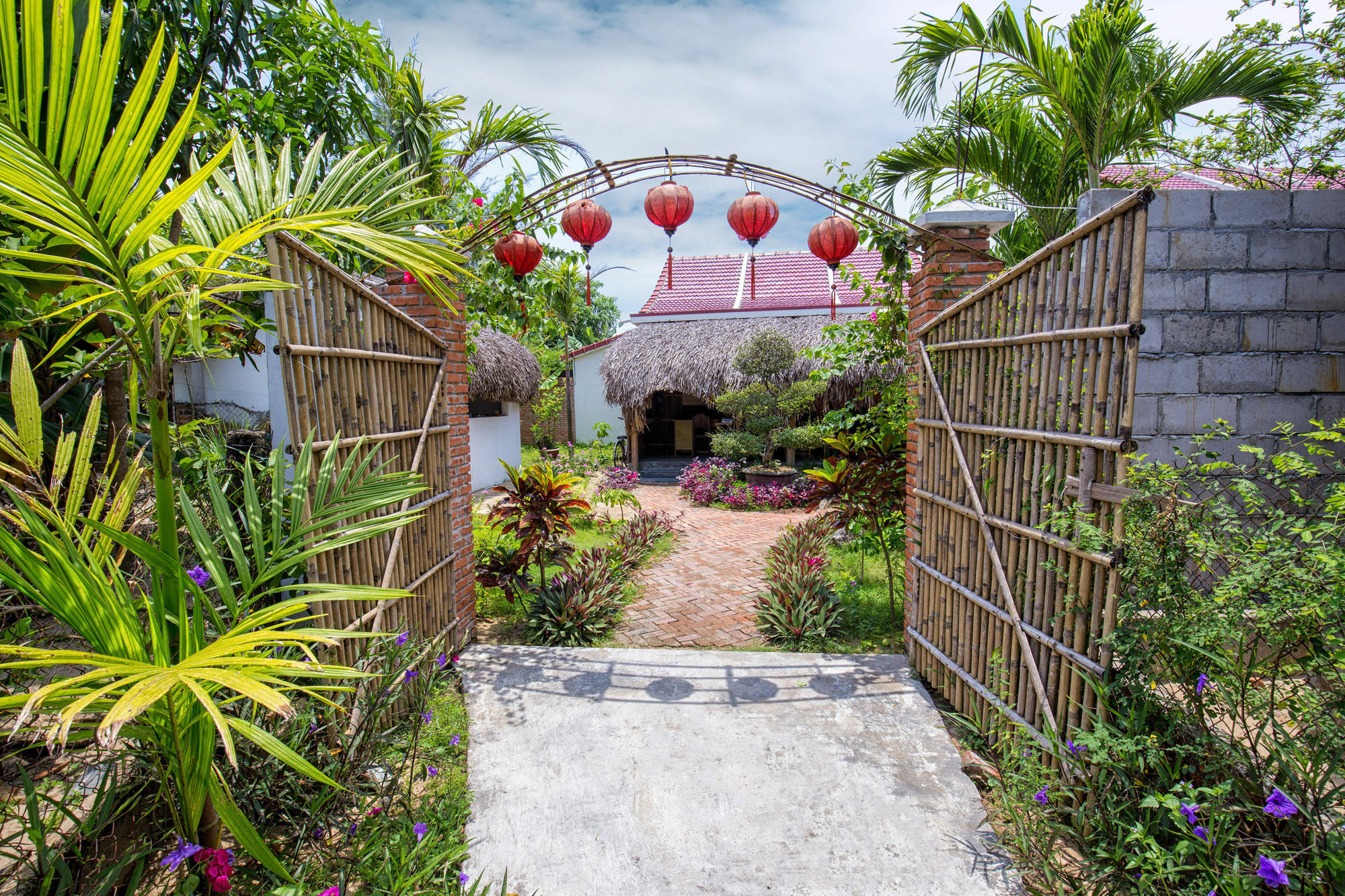 Red Flower Cottages Homestay Hoi An Exterior photo